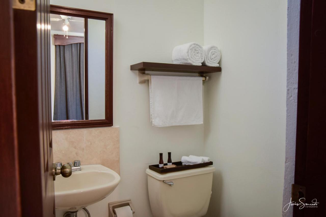Del Centro Hotel ベルナル エクステリア 写真
