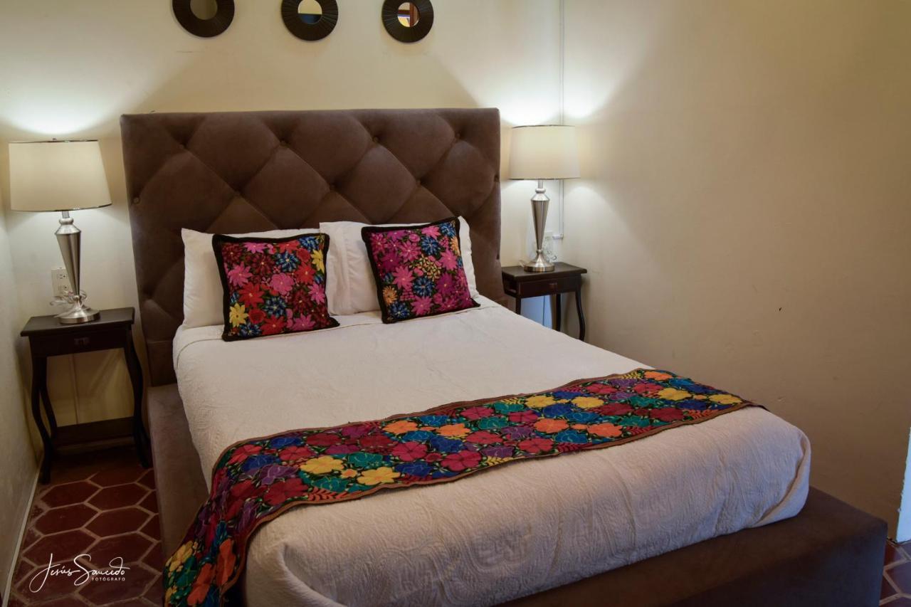 Del Centro Hotel ベルナル エクステリア 写真
