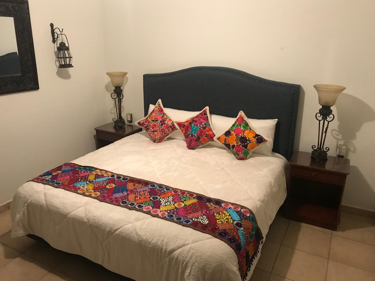 Del Centro Hotel ベルナル エクステリア 写真