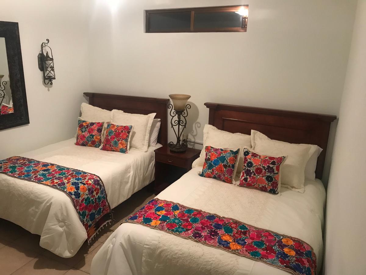Del Centro Hotel ベルナル エクステリア 写真