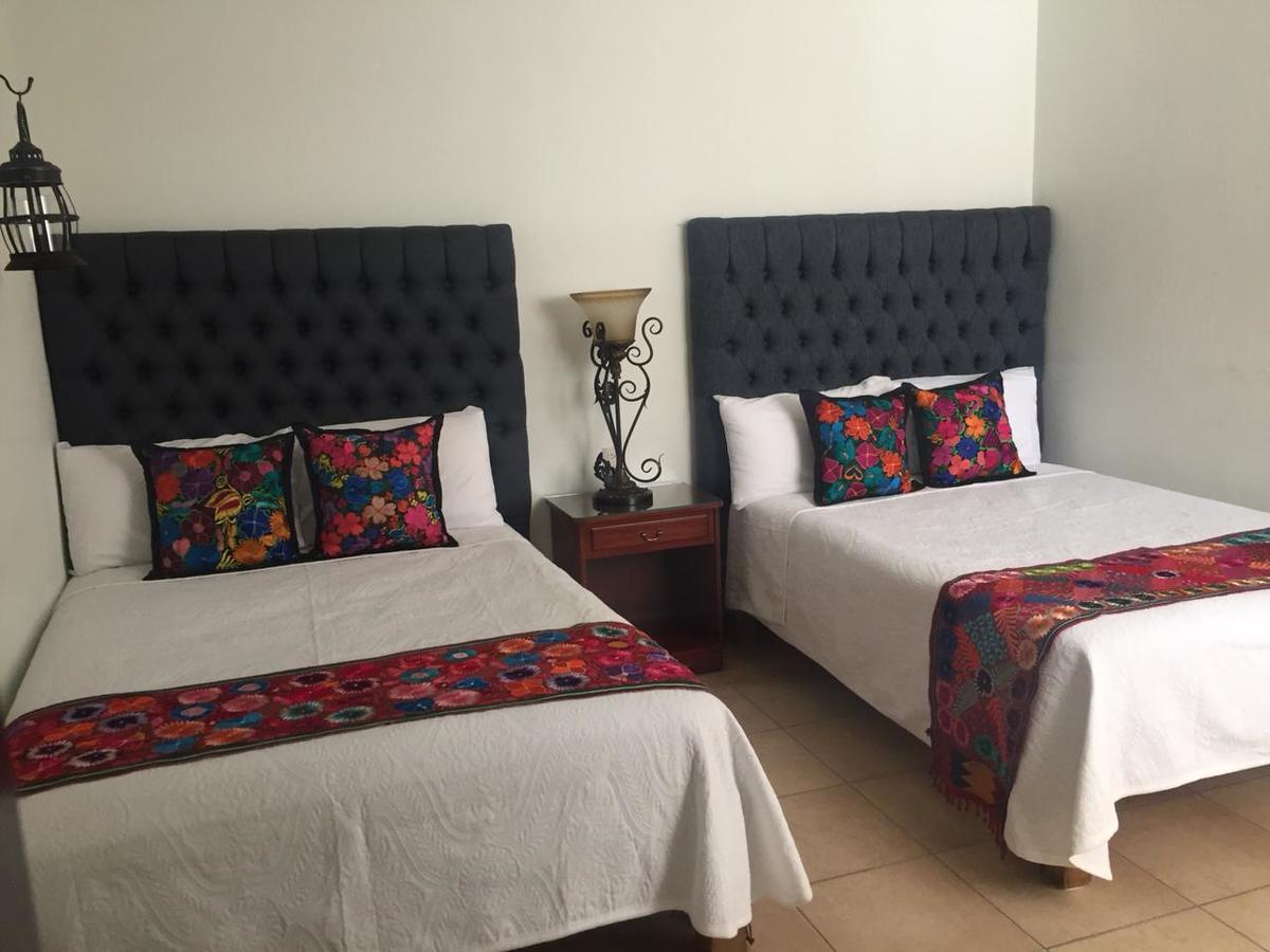 Del Centro Hotel ベルナル エクステリア 写真