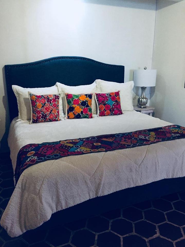 Del Centro Hotel ベルナル エクステリア 写真