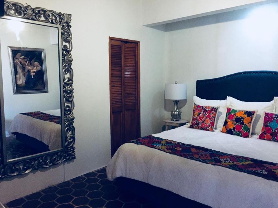Del Centro Hotel ベルナル エクステリア 写真