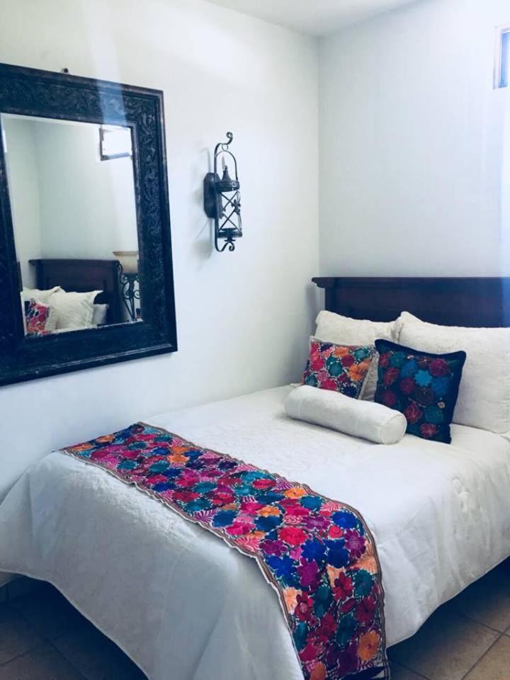 Del Centro Hotel ベルナル エクステリア 写真